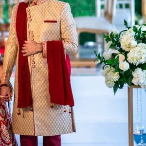 Manyavar brand groom’s Sherwani